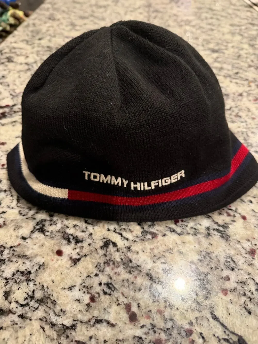 Y2K vintage Tommy Hilfiger Skully